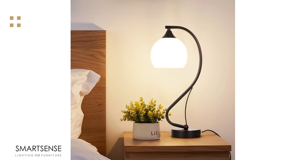 چراغ کنار تختی مدرن