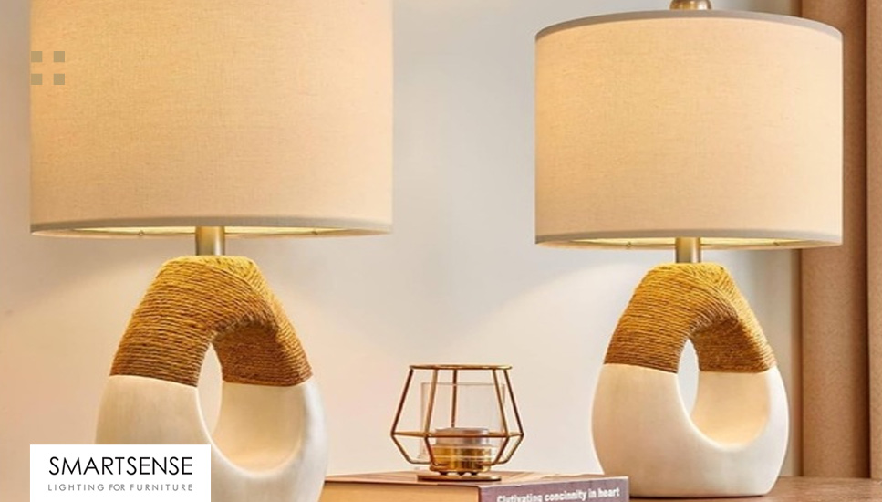 نمونه عکس طراحی و دکوراسیون با چراغ کنار تختی