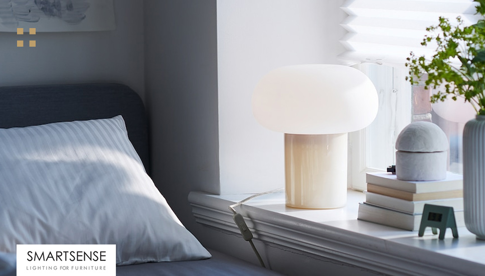 چراغ کنار تختی مدرن